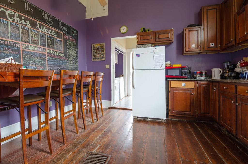 The Atlas House Hostel Ню Орлиънс Екстериор снимка