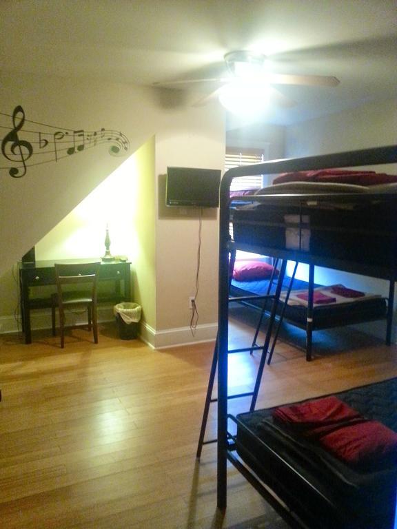 The Atlas House Hostel Ню Орлиънс Стая снимка